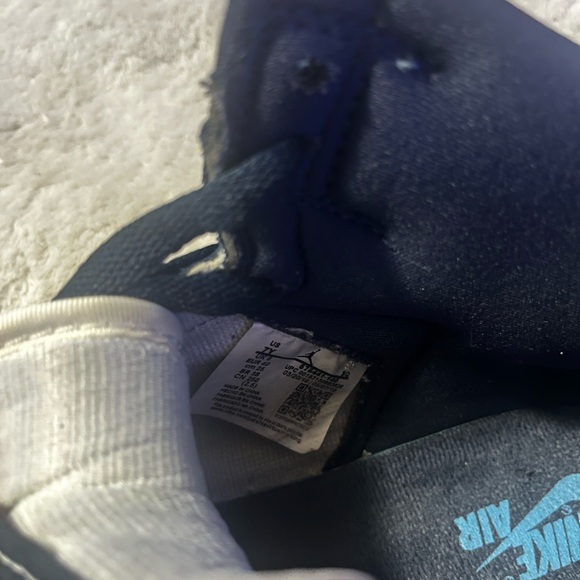 Jordan 1 Retro High Obsidian/ Blue - Picture 5 of 6